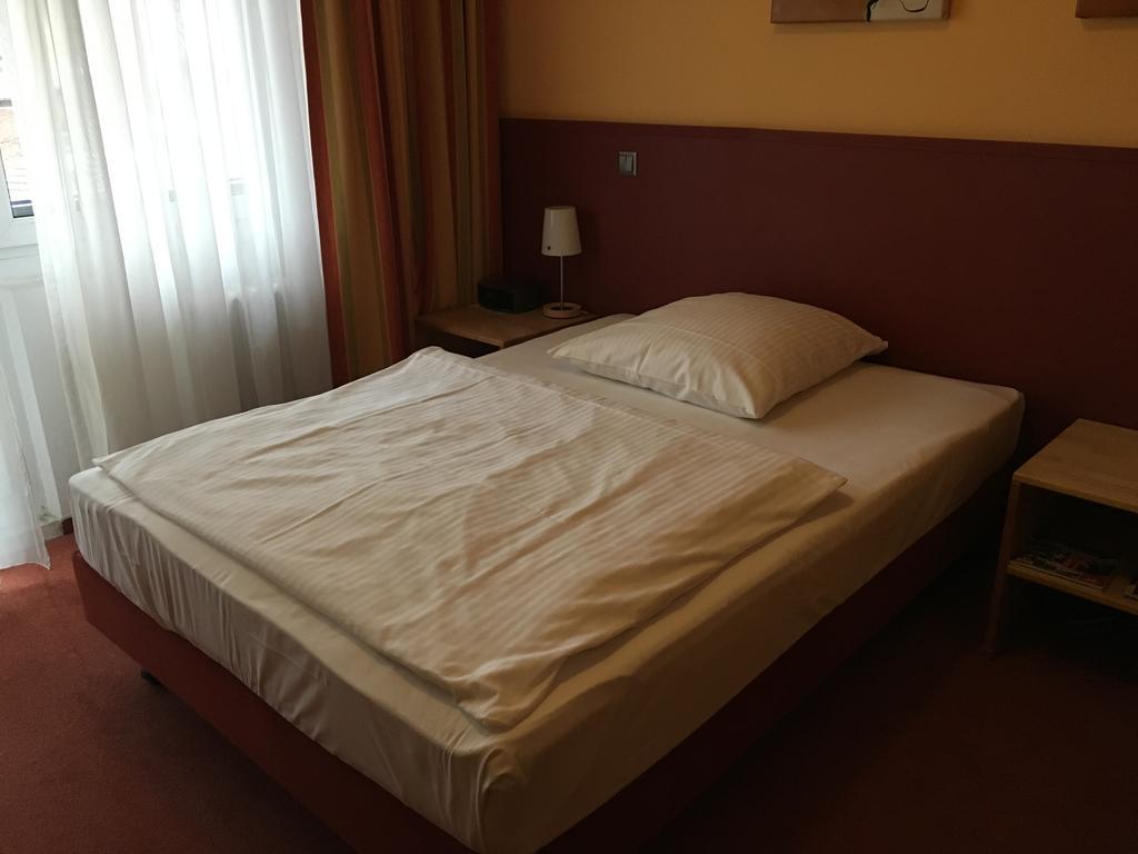Essentis Ecohotel Berlijn Kamer foto