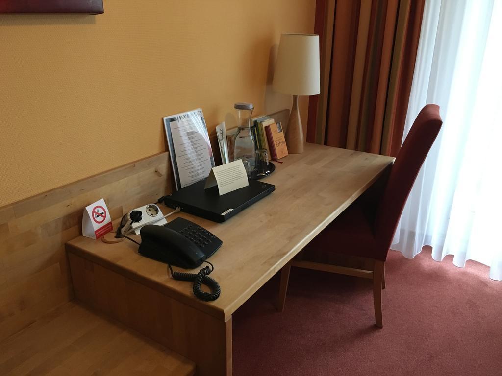 Essentis Ecohotel Berlijn Kamer foto